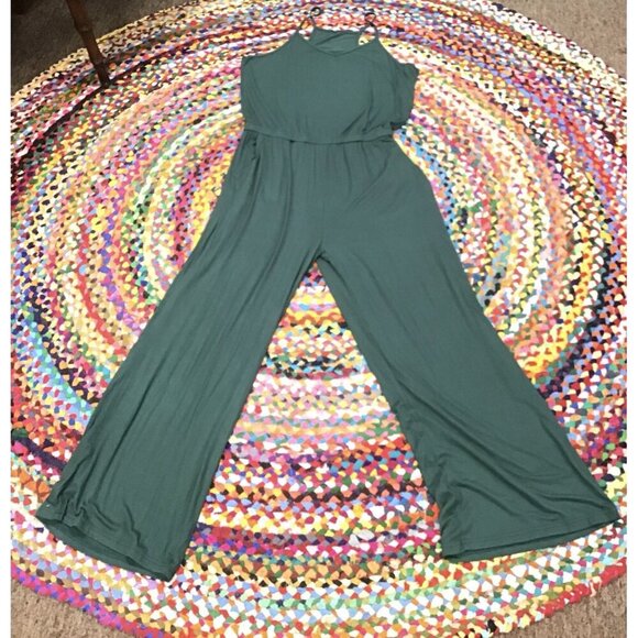 Green Woman’s XL Jumpsuit 💚 - Picture 1 of 5